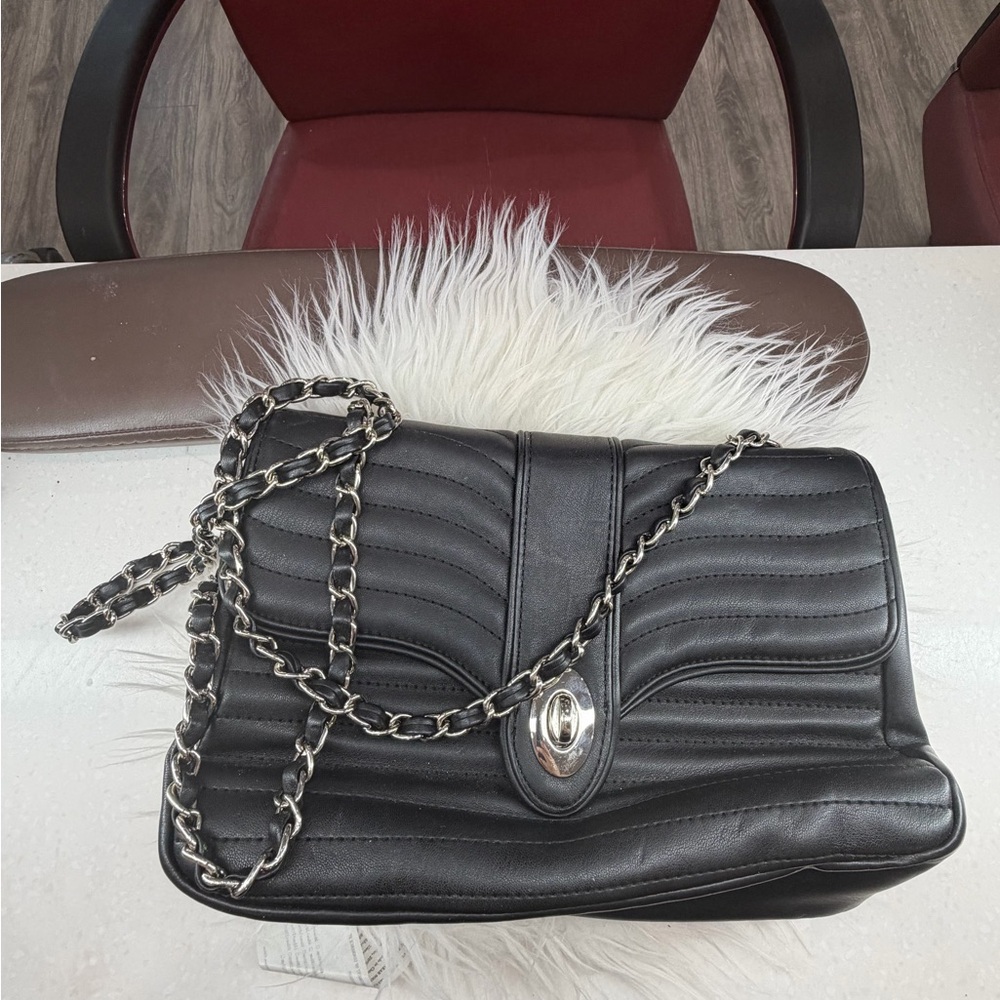 Express Black Quilted Shoulder Bag with Chain Strap